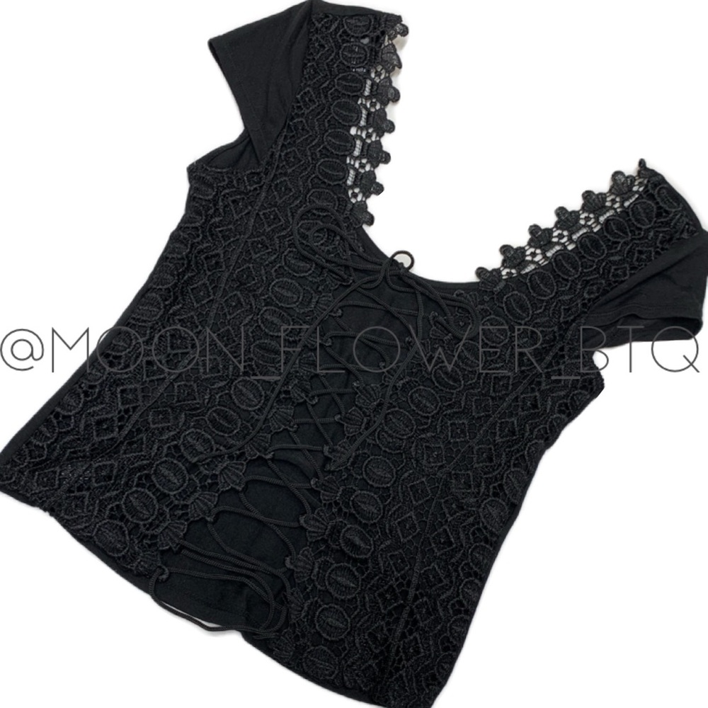 🔴SALE 3/$20🔴 High Demand Women's Knit Jersey Lace-up Back Tee - Picture 4 of 12